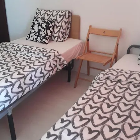 Central Private Near Brao De Prata Station And River Guest house